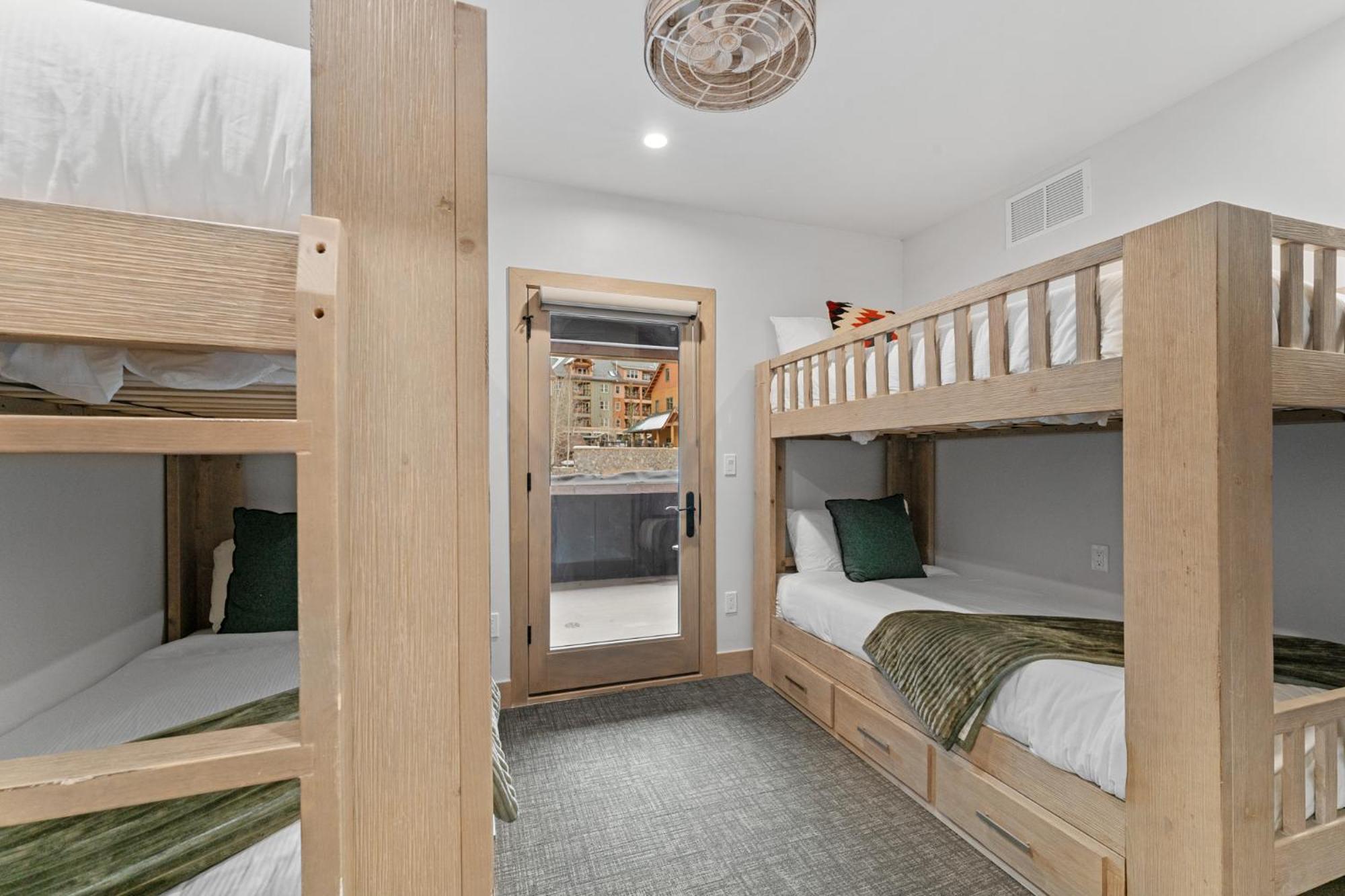 Inas Way Townhomes Unit D By Summit County Mountain Retreats Keystone Exterior photo